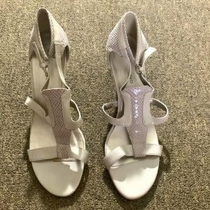 Tan Snakeskin Print 3” Heels - Size 8.5